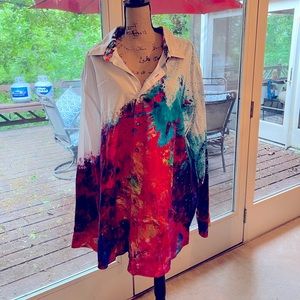 NWOT. Robert Graham Button Down